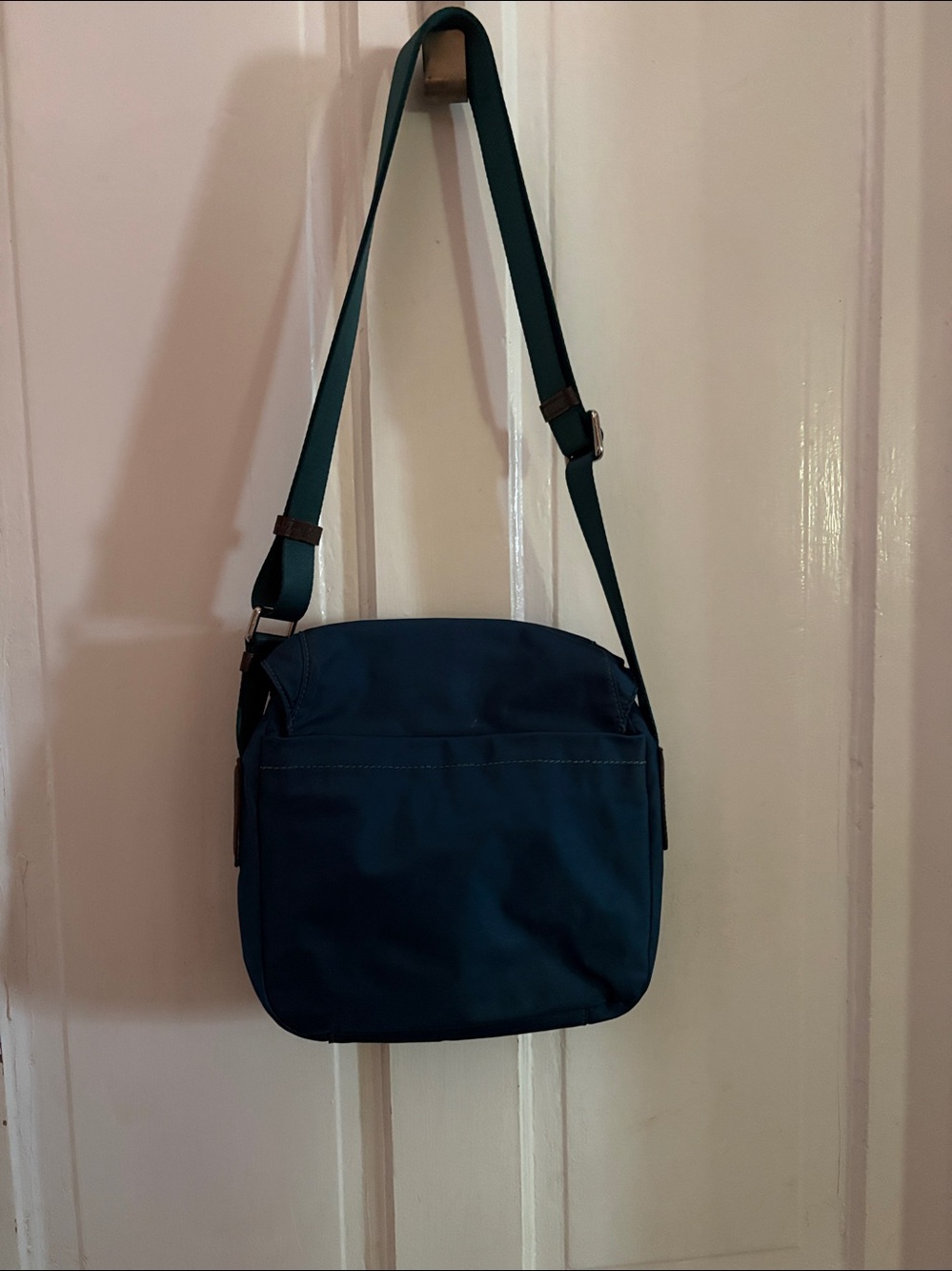 Tumi Men's Dark Teal Nylon Messenger Bag with Green Strap - Picture 4 of 12